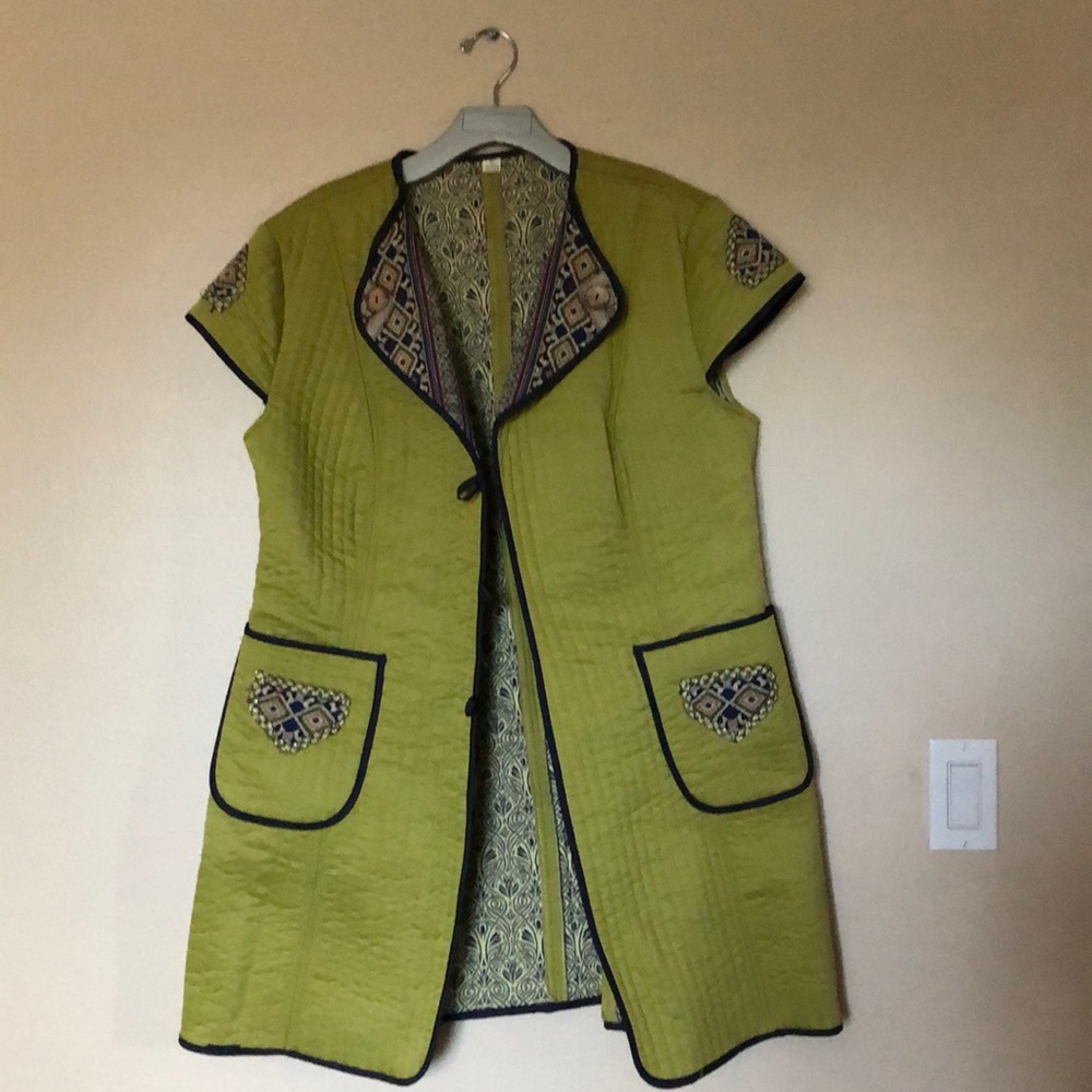 Short sleeve jacket